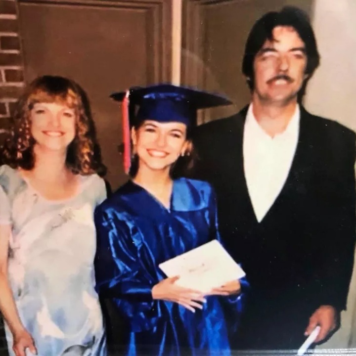 Chrishell Stause with her parents.