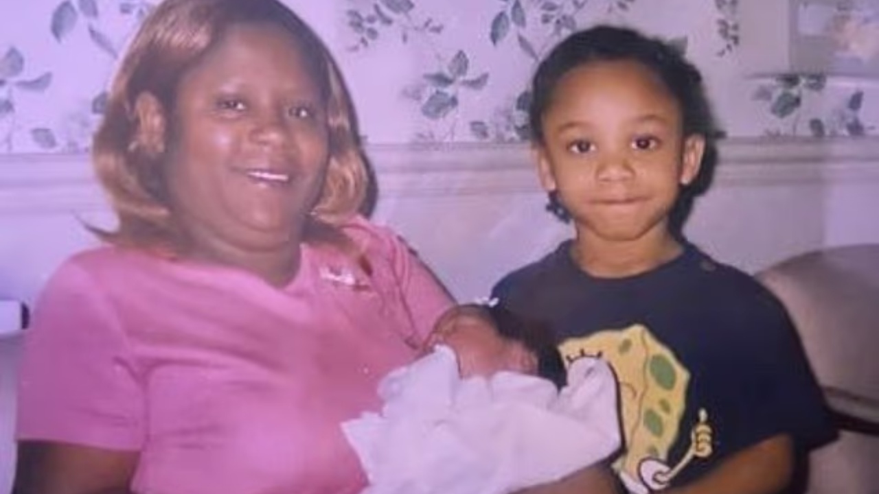 Rondale Moore with his mother.