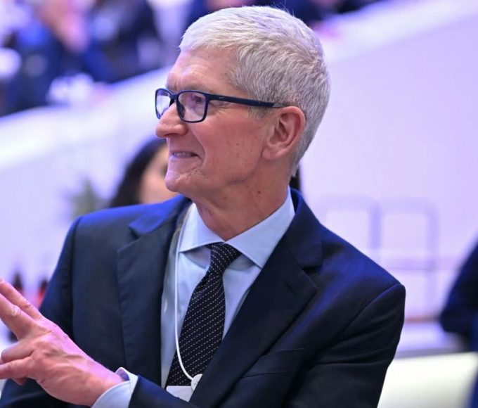 Tim Cook's Wife and Kids: Meet His Family and Children