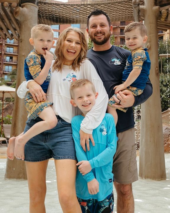 Hannah Harper with her husband and kids.