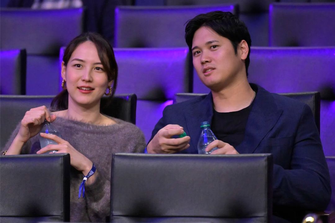 Shohei Ohtani with his wife, Mamiko Tanaka.