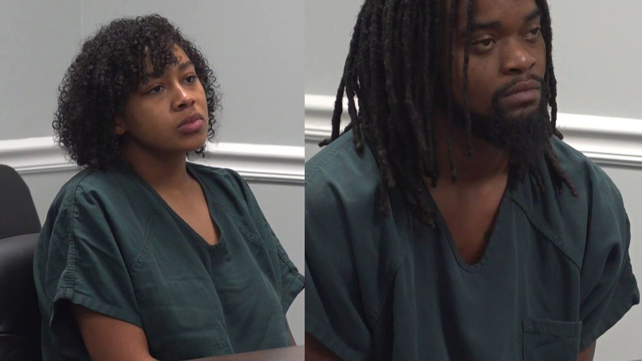 Javeayah Harris' parents.