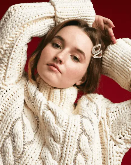 Kaitlyn Dever is playing Marie Adler in the Netflix show Unbelievable.