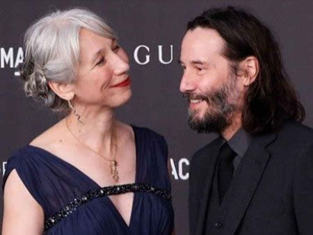 Alexandra Grant and Keanu Reeves were spotted together in the summer.