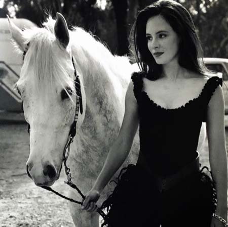 Madeleine Stowe wanted to be a concert pianist when she was younger.