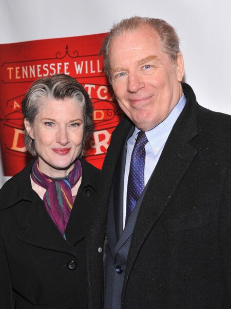Annette O'Toole is currently married to her second husband Michael McKean.