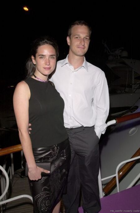 Jennifer Connelly and Josh Charles' dating endeavors lasted for three years.