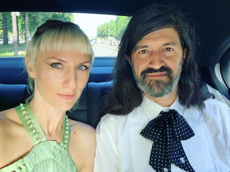Mickey Sumner and Chris Kantrowitz are married since 2017.