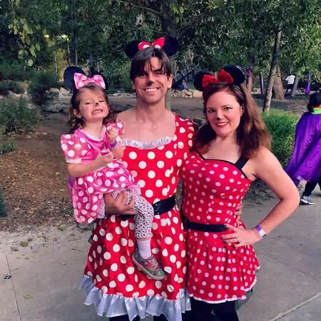 Cooper Barnes celebrating Halloween with his wife Liz Stewart and their daughter Ripley Barnes.
