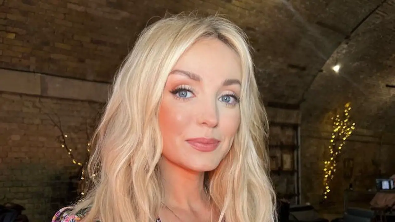 After a Nose Job, Helen George Has a Refined Nose