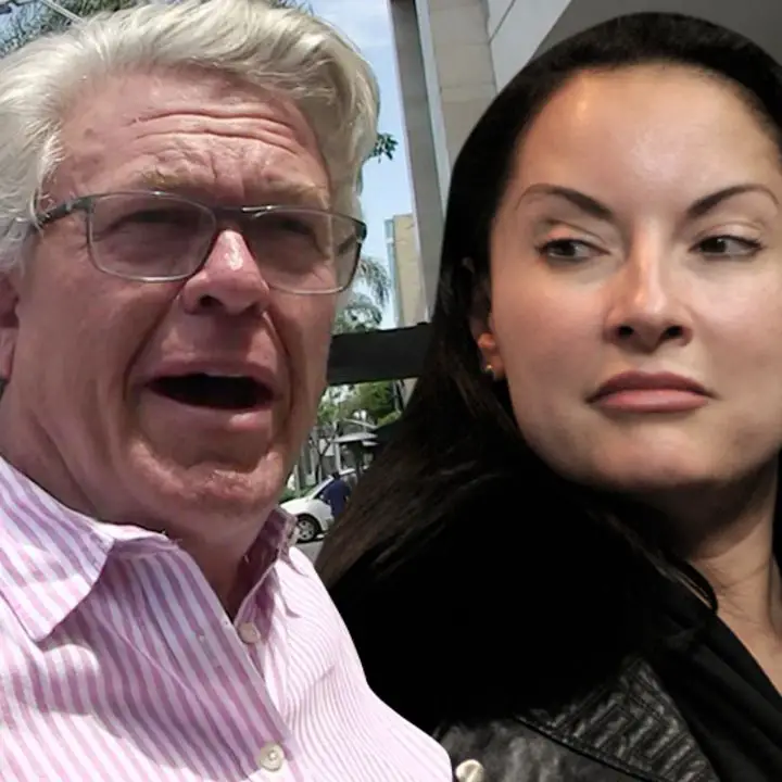 Ron White was never legally married to Margo 'Rey' Reymundo. celebsindepth.com 