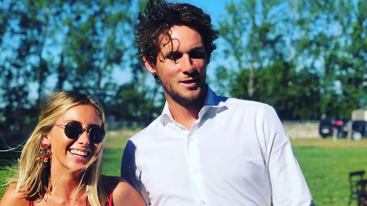 Thomas Pieters and his girlfriend Stefanie Van Steen are not married.