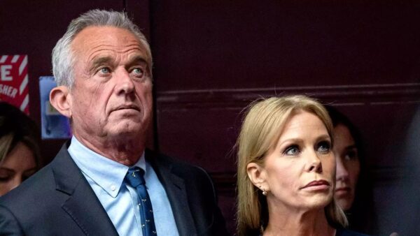 bobby kennedy jr. wife, cheryl hines.