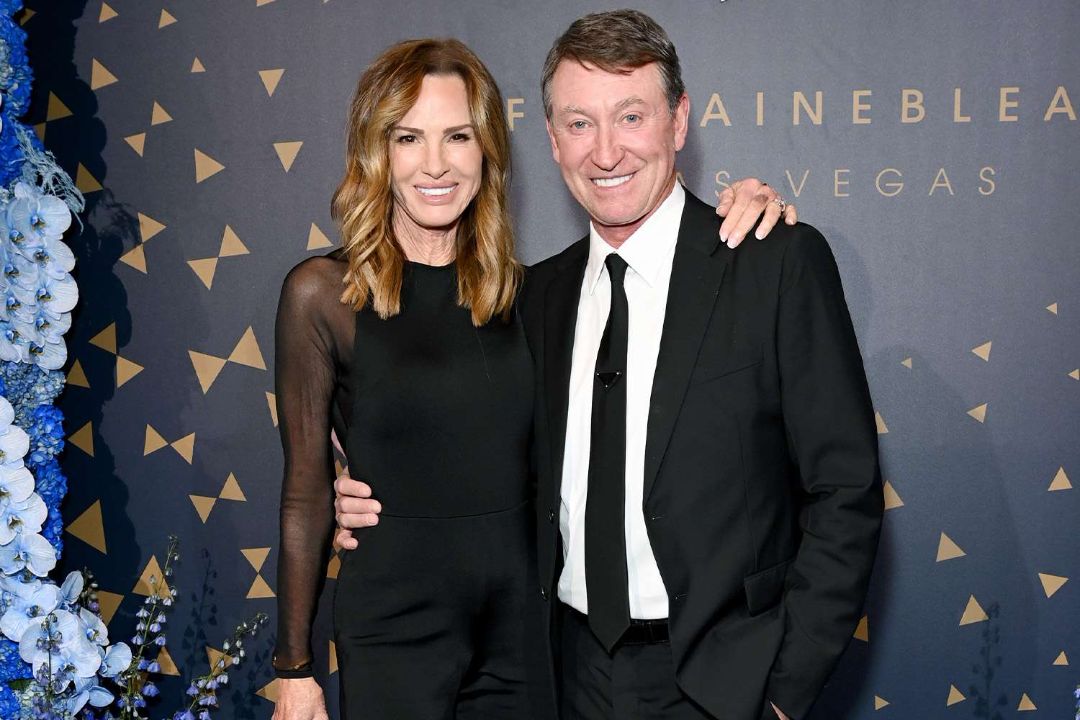 Wayne Gretzky married actress wife Janet Jones in 1988; they share five kids, grandchildren, and 36+ years of love, sports, and family.