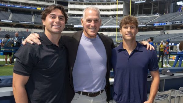 Mel Owens' Kids: Names and Ages of His Children (2 Sons)