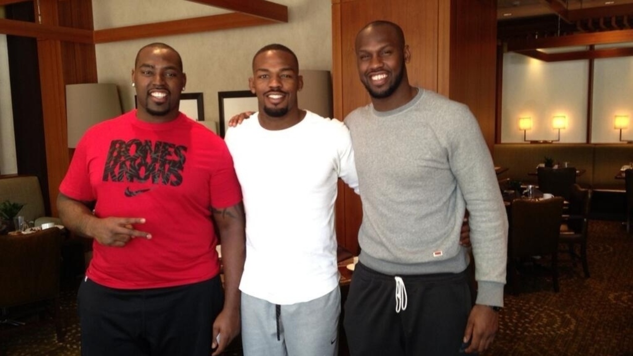 Arthur Jones with his brothers.