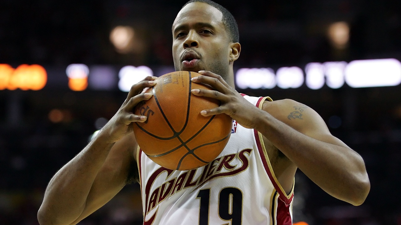 Damon Jones' $7M Net Worth: Salary & Career Earnings