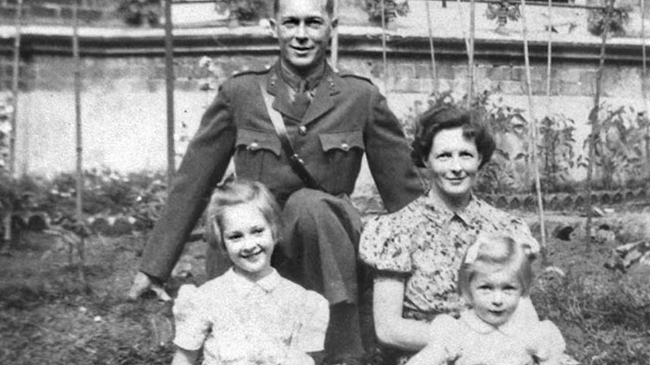 Jane Goodall with her parents and sister.